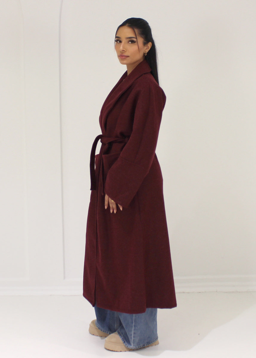 Weicher Bindemantel mit Gürtel