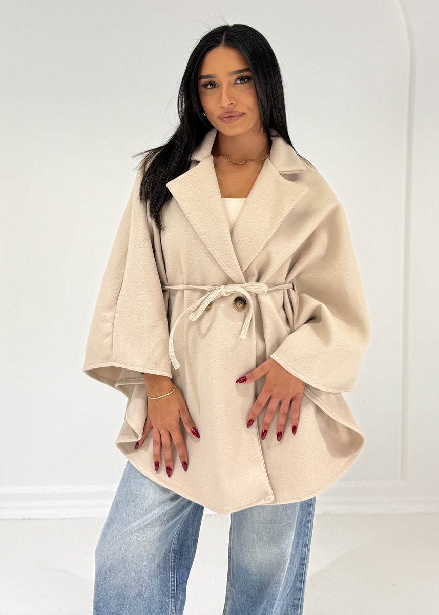 Poncho mit Bindegürtel