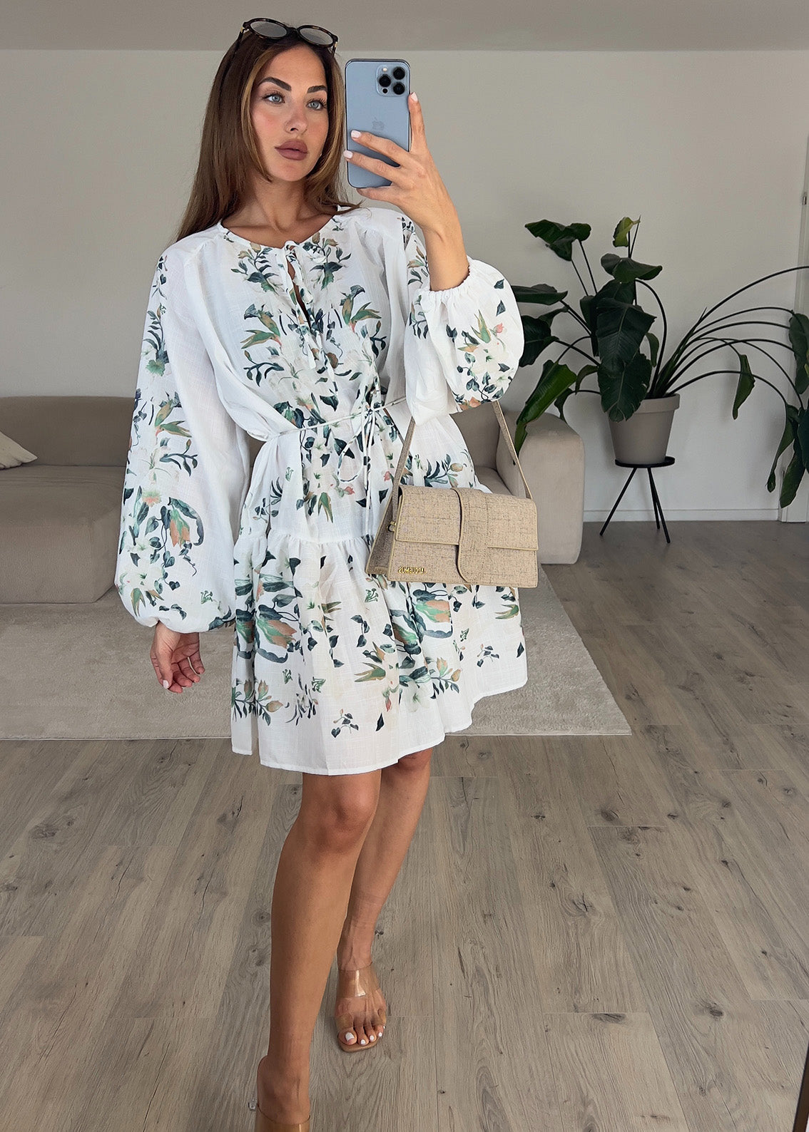 Minikleid mit Blumenmuster