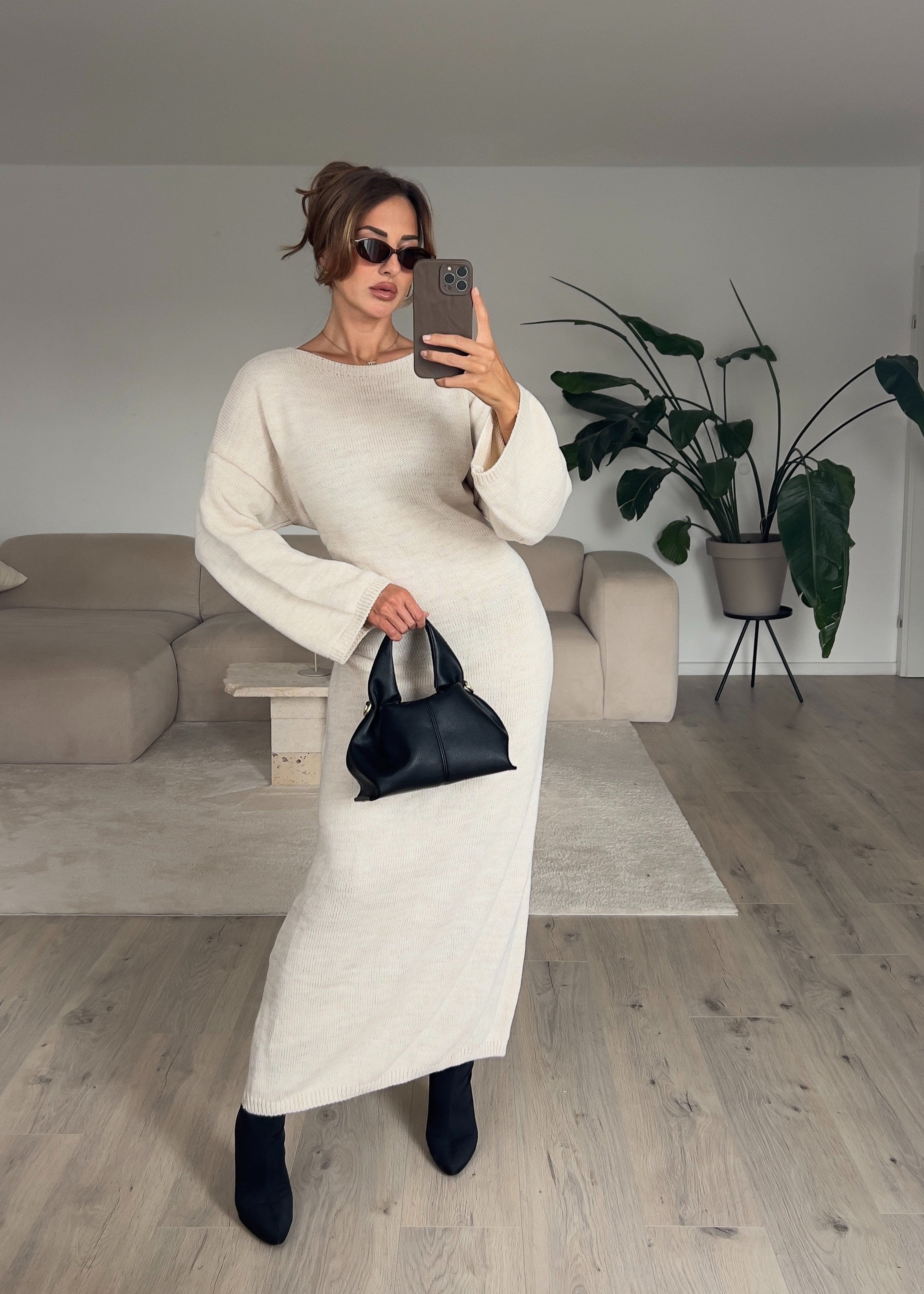 Langes Kleid mit Bindeband