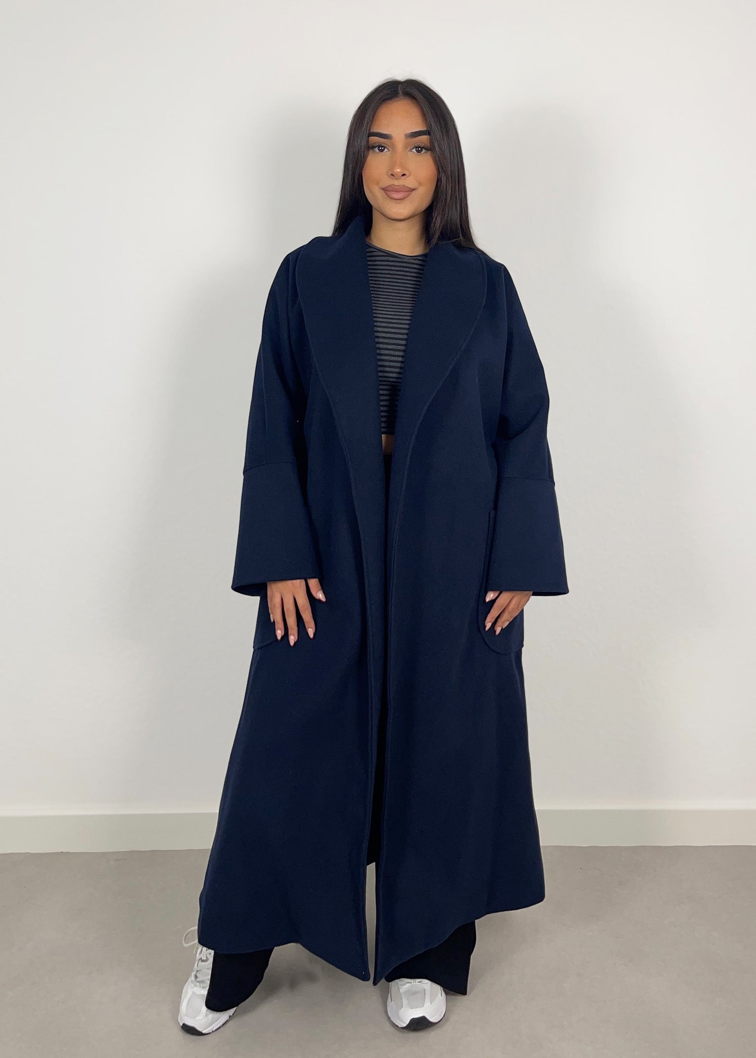 Eleganter Bindemantel