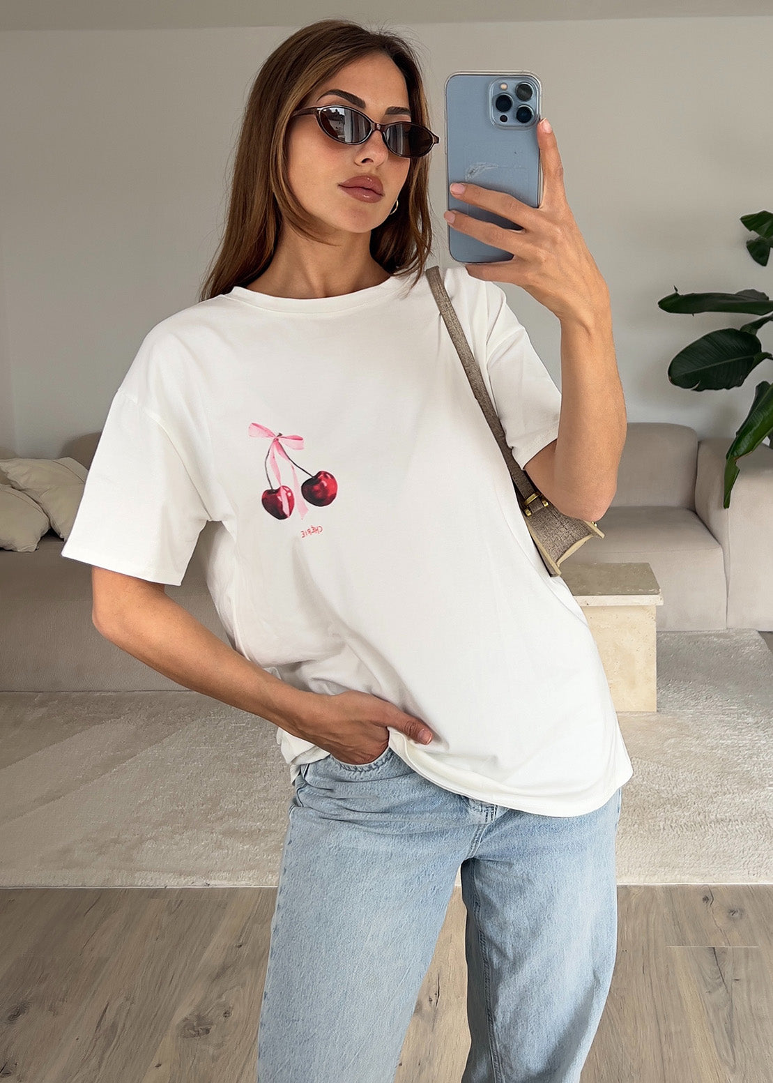 Oversize T-Shirt mit Kirschprint