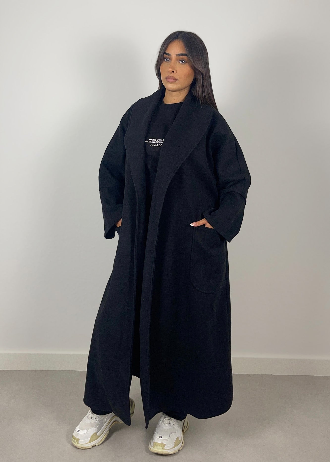 Eleganter Bindemantel