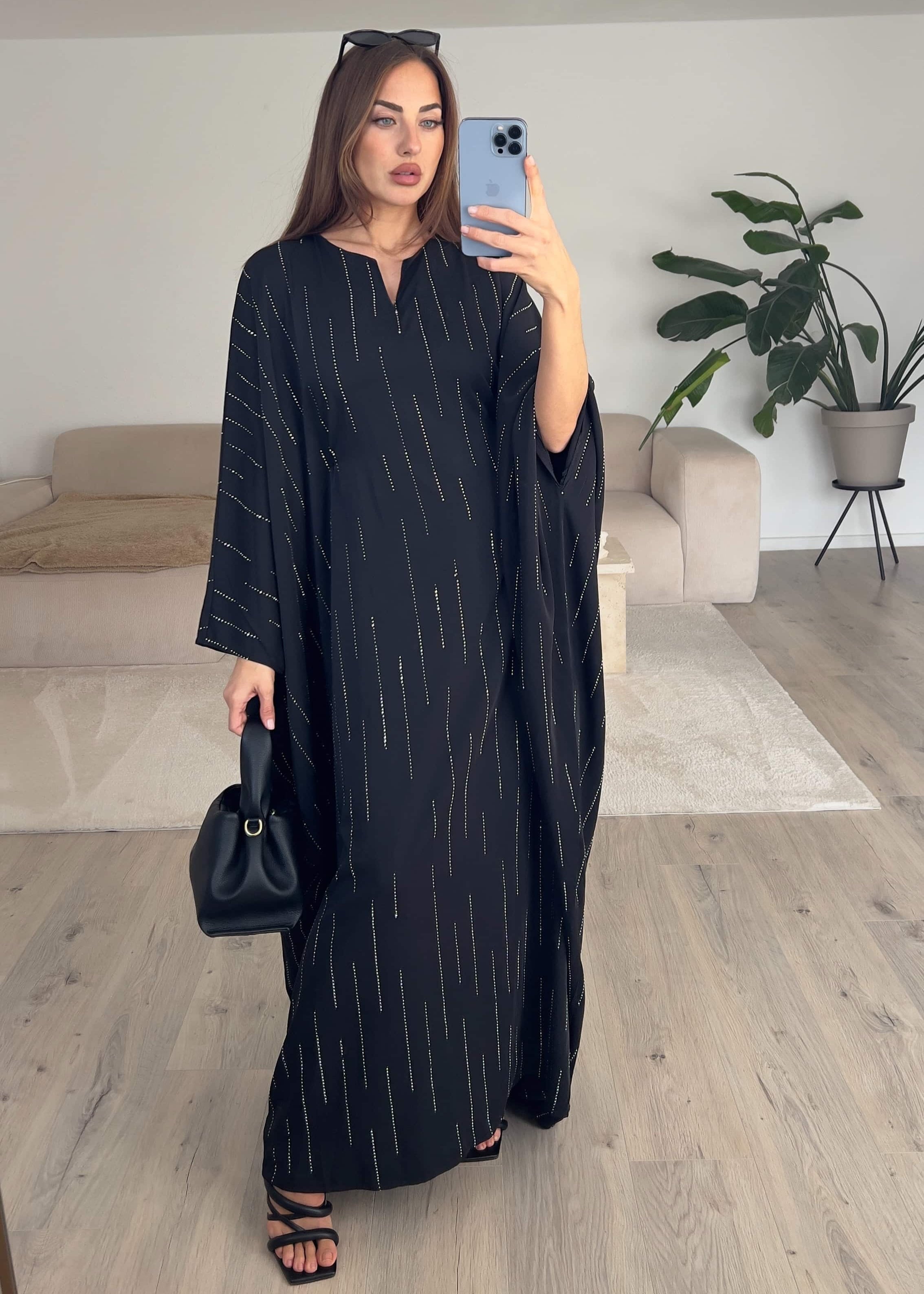 Fließendes Maxikleid mit Glitzer-Details