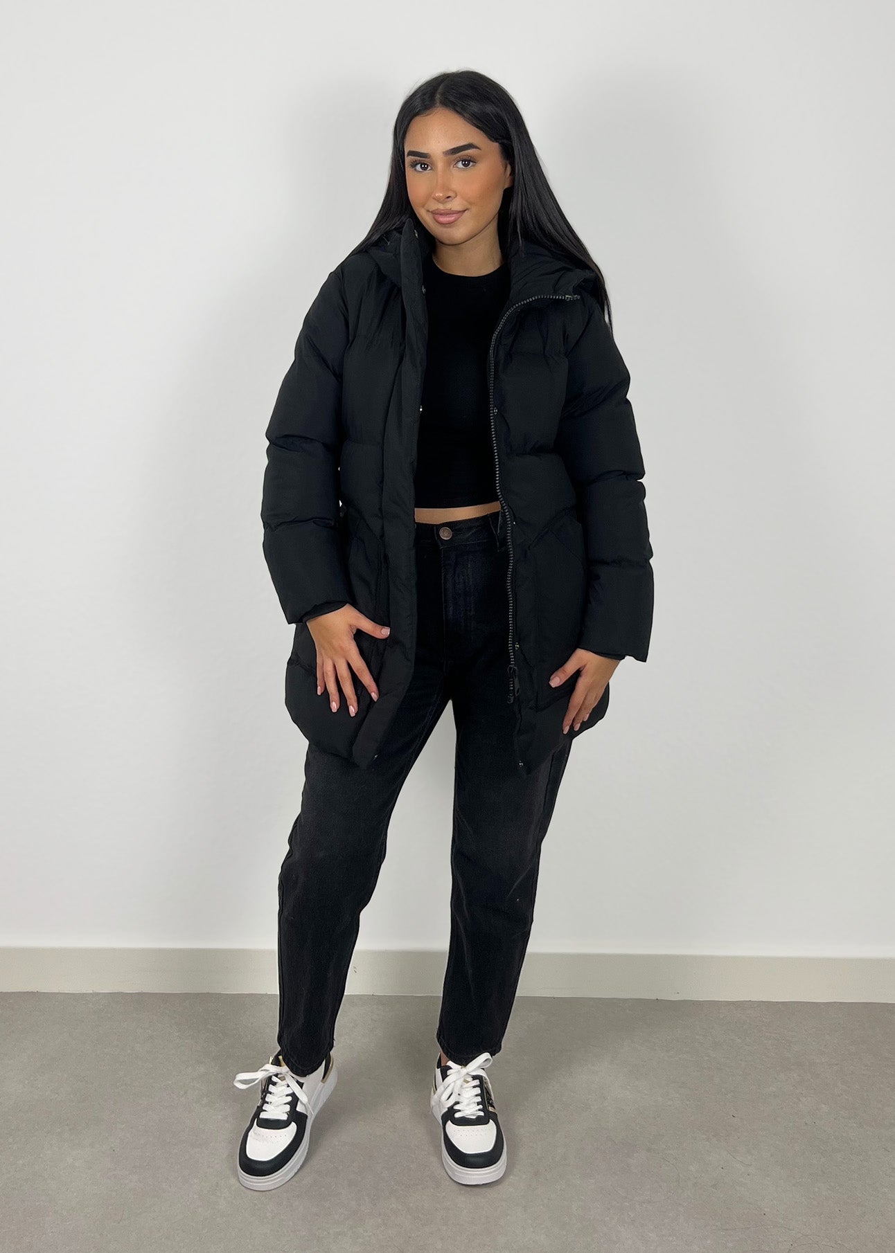 Winterjacke mit Kapuze