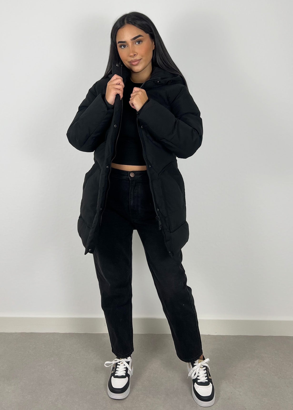 Winterjacke mit Kapuze