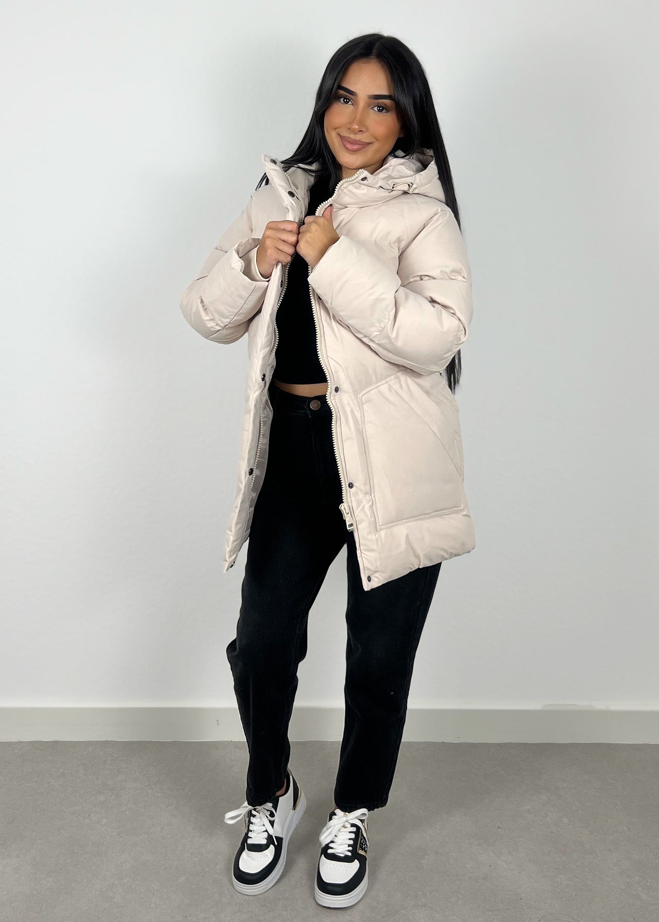 Winterjacke mit Kapuze