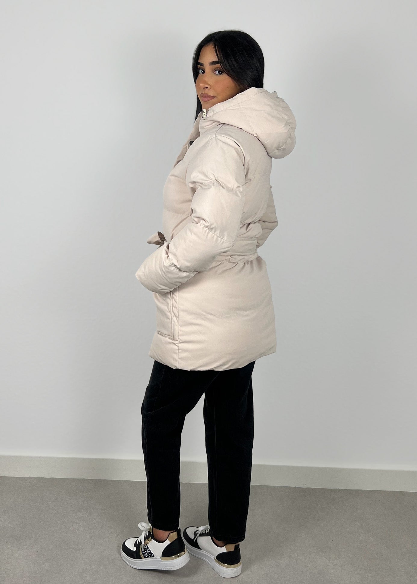 Winterjacke mit Kapuze