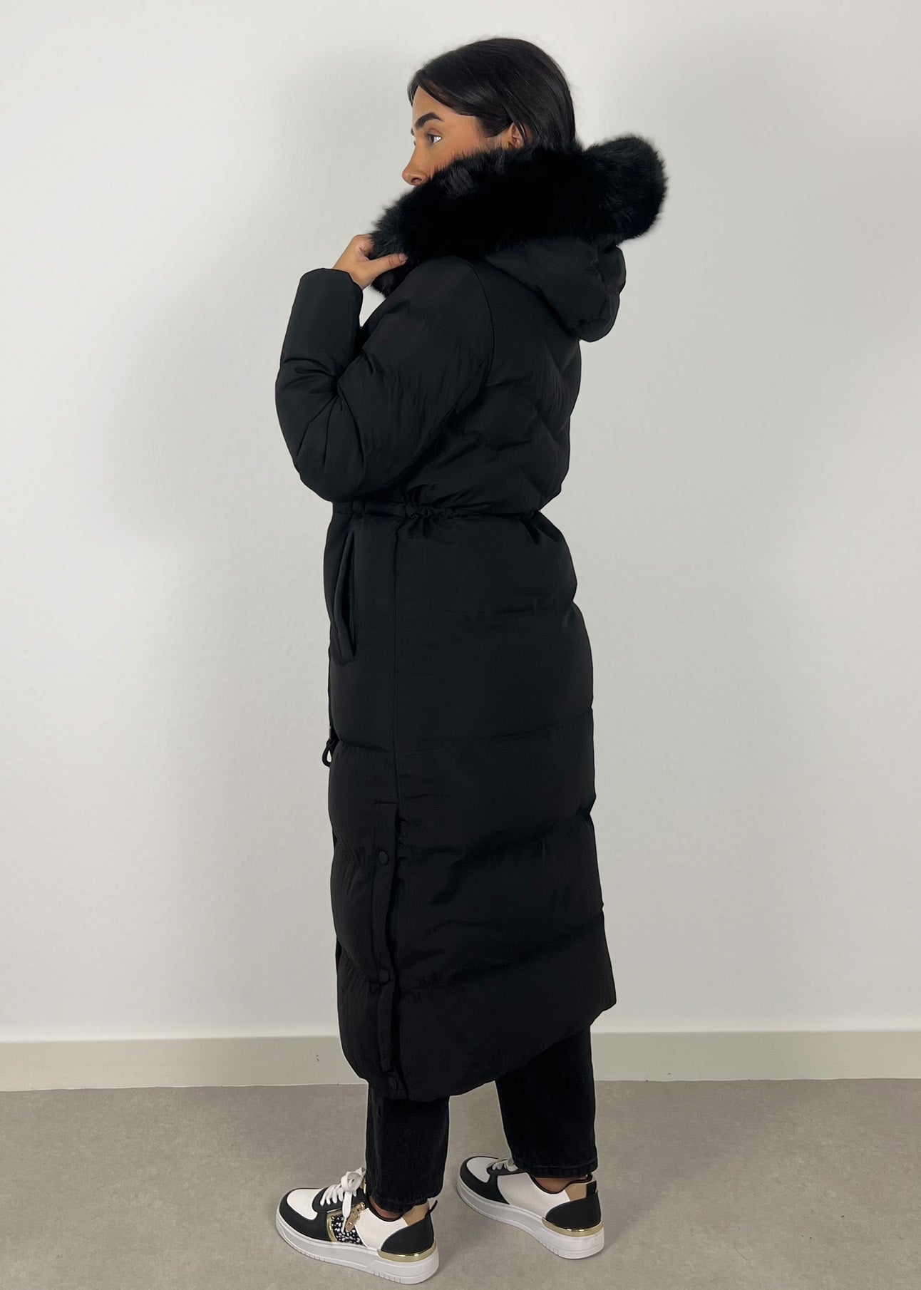 Langer Parka mit Kunstfell