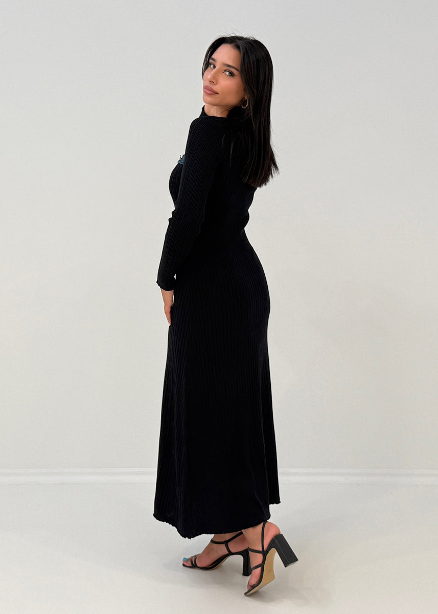 Strickkleid mit Jeansdetails & Knöpfen