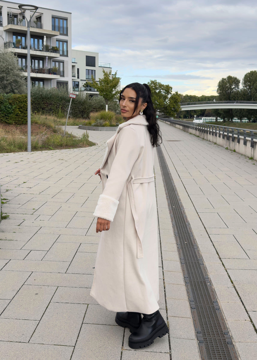 Mantel mit Kunstpelz