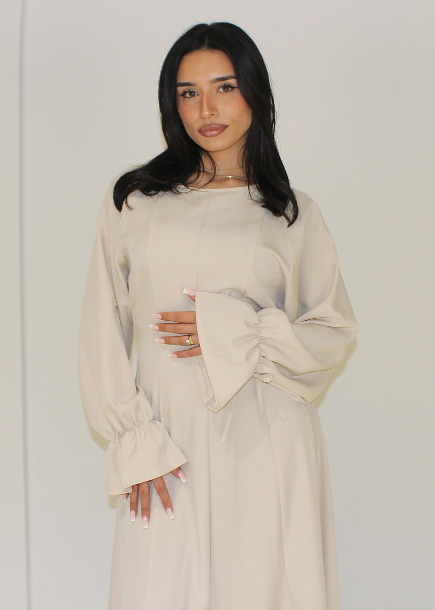 Maxi-Kleid mit Bindeband hinten