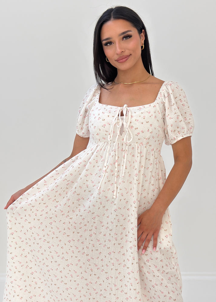 Luftiges Maxikleid mit Blumenmuster