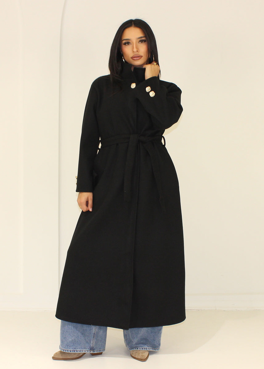 Langer Mantel mit Stehkragen