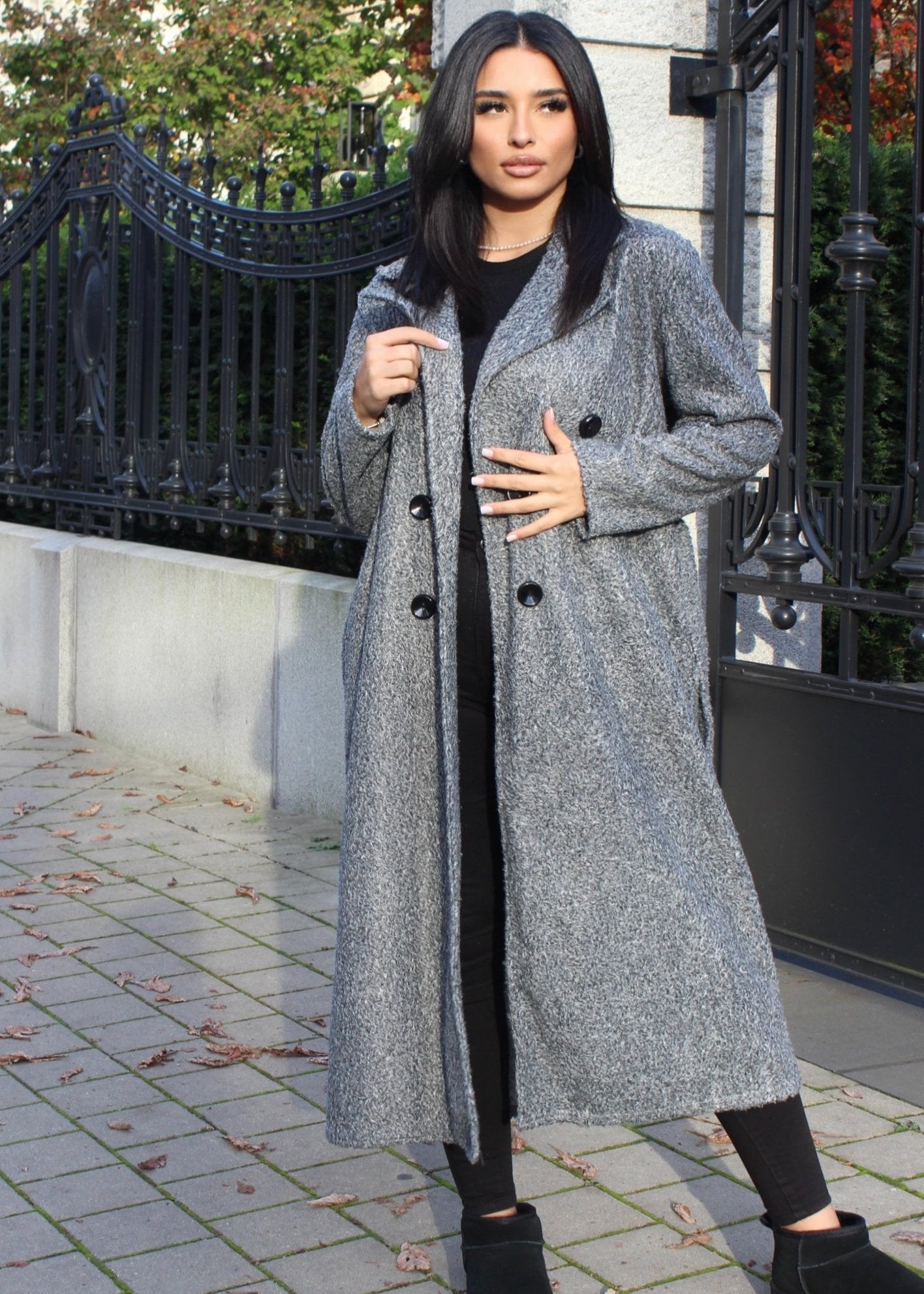 Mantel mit Knopfverschluss