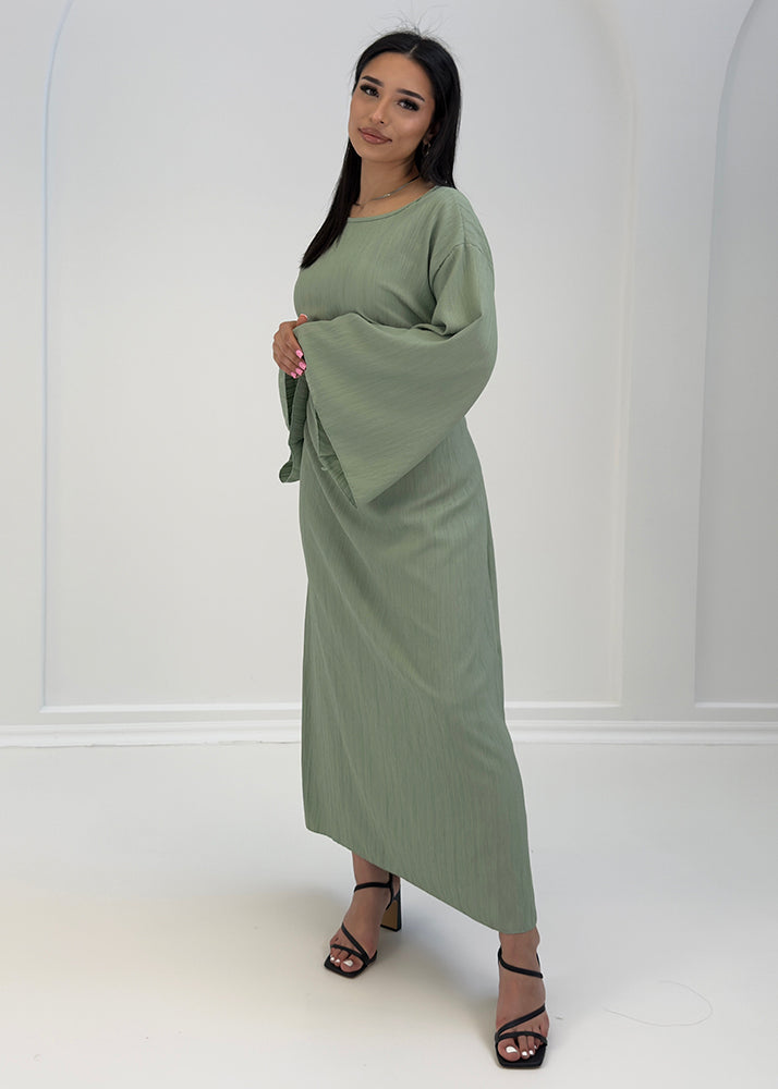 Damen Maxikleid mit weitem Schnitt und langen Ärmeln in Mintgrün – elegant und luftig für den Sommer, Modell mit Bindeband“