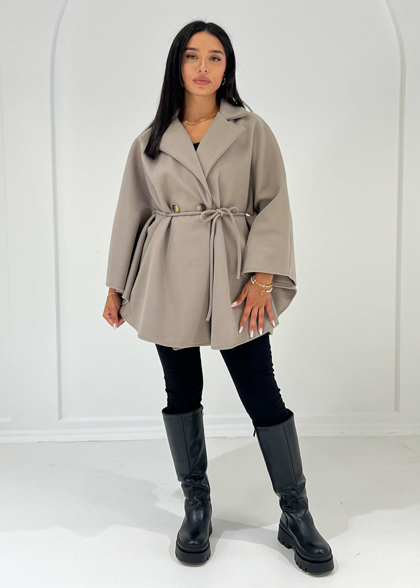 Poncho mit Bindegürtel