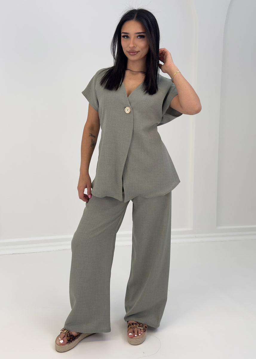 Damen Zweiteiler mit Bindebluse und weiter Hose – elegantes Outfit von NAHA für Alltag und Freizeit