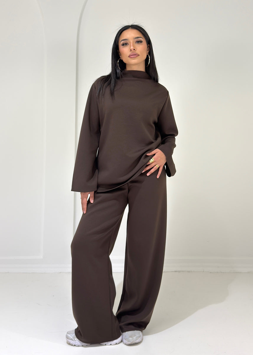 Zweiteiler mit Stehkragen