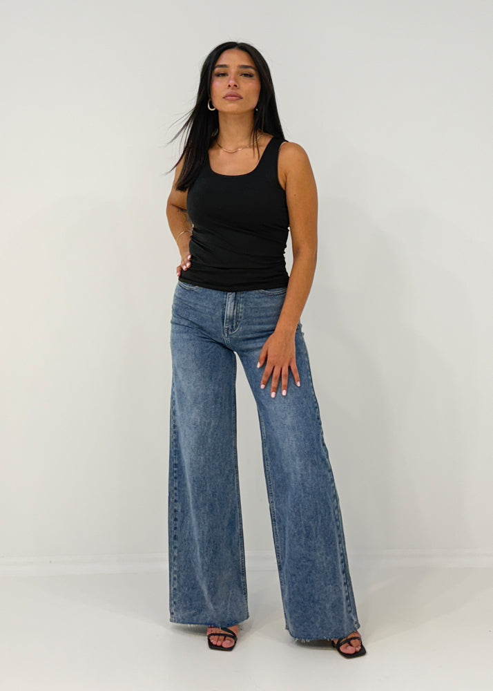 Basic Top mit Rundhalsausschnitt