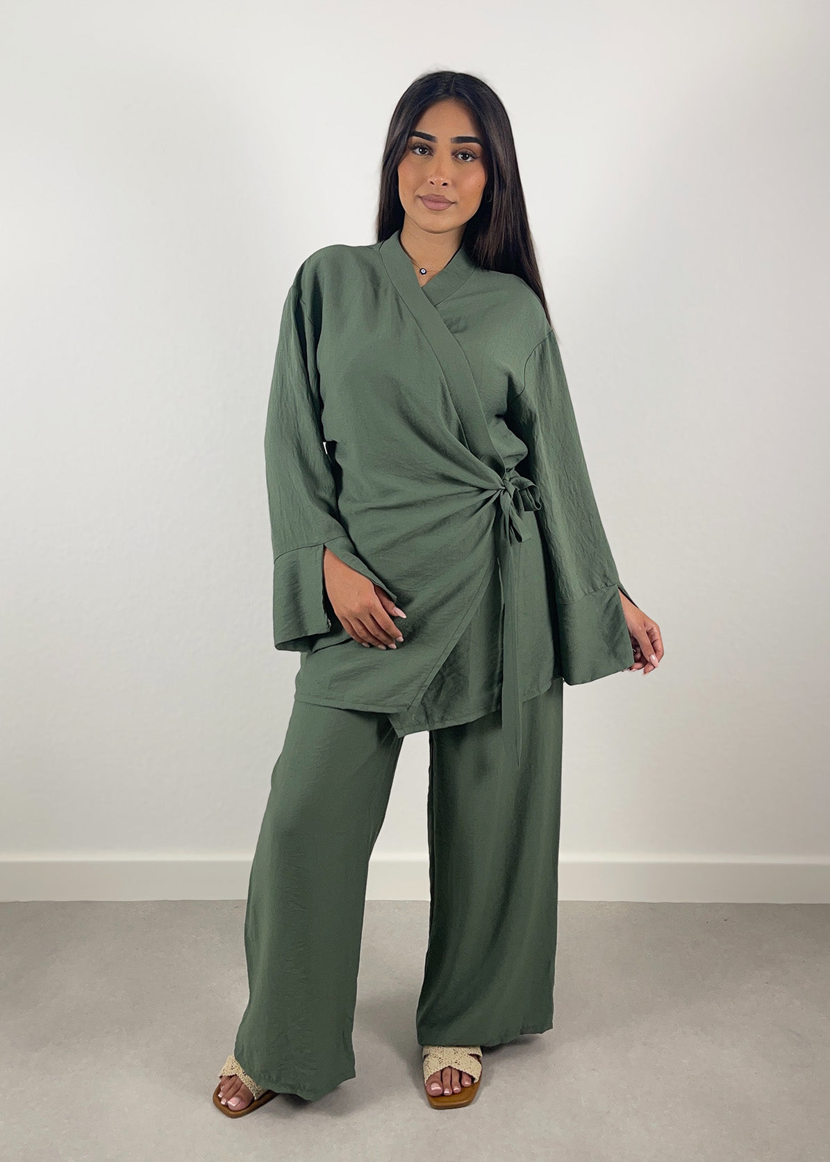 Basic Zweiteiler in Wickeloptik