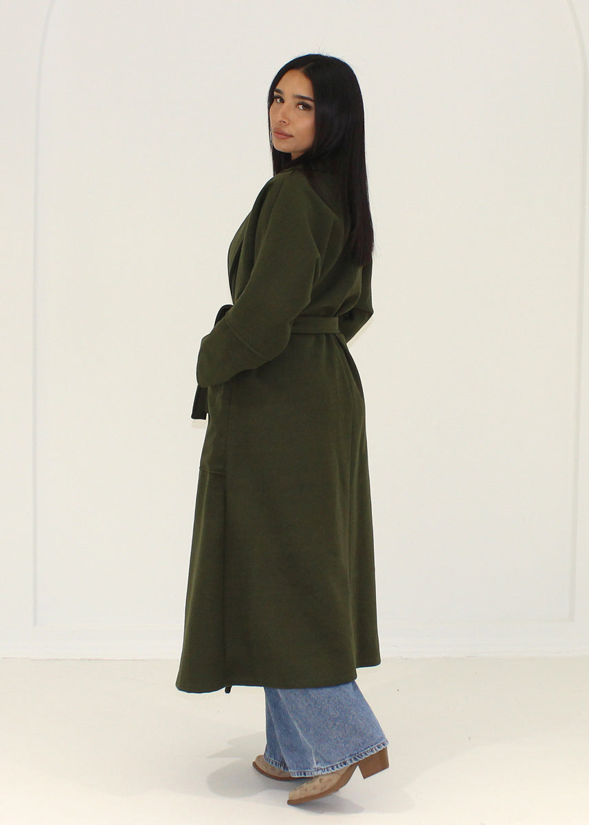 Eleganter Bindemantel