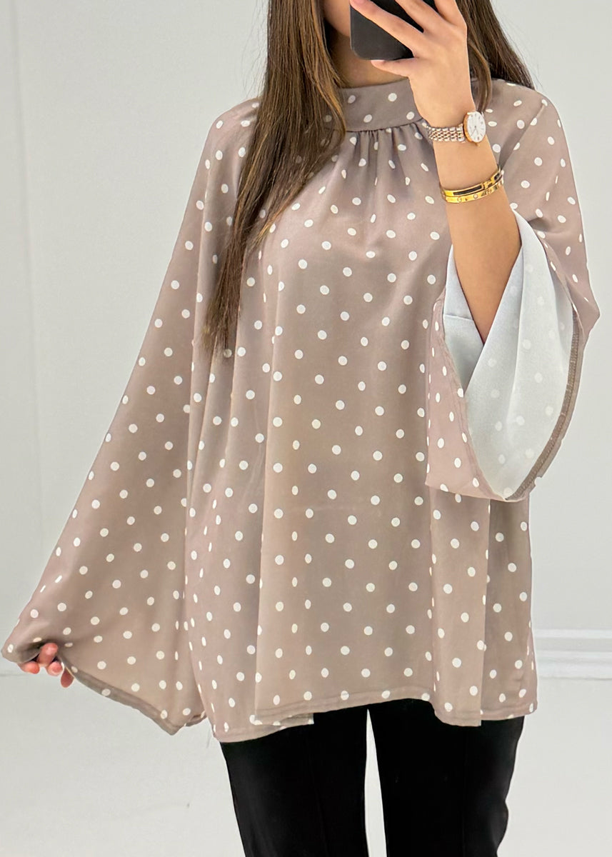 Bluse mit Punkten & weiten Ärmeln