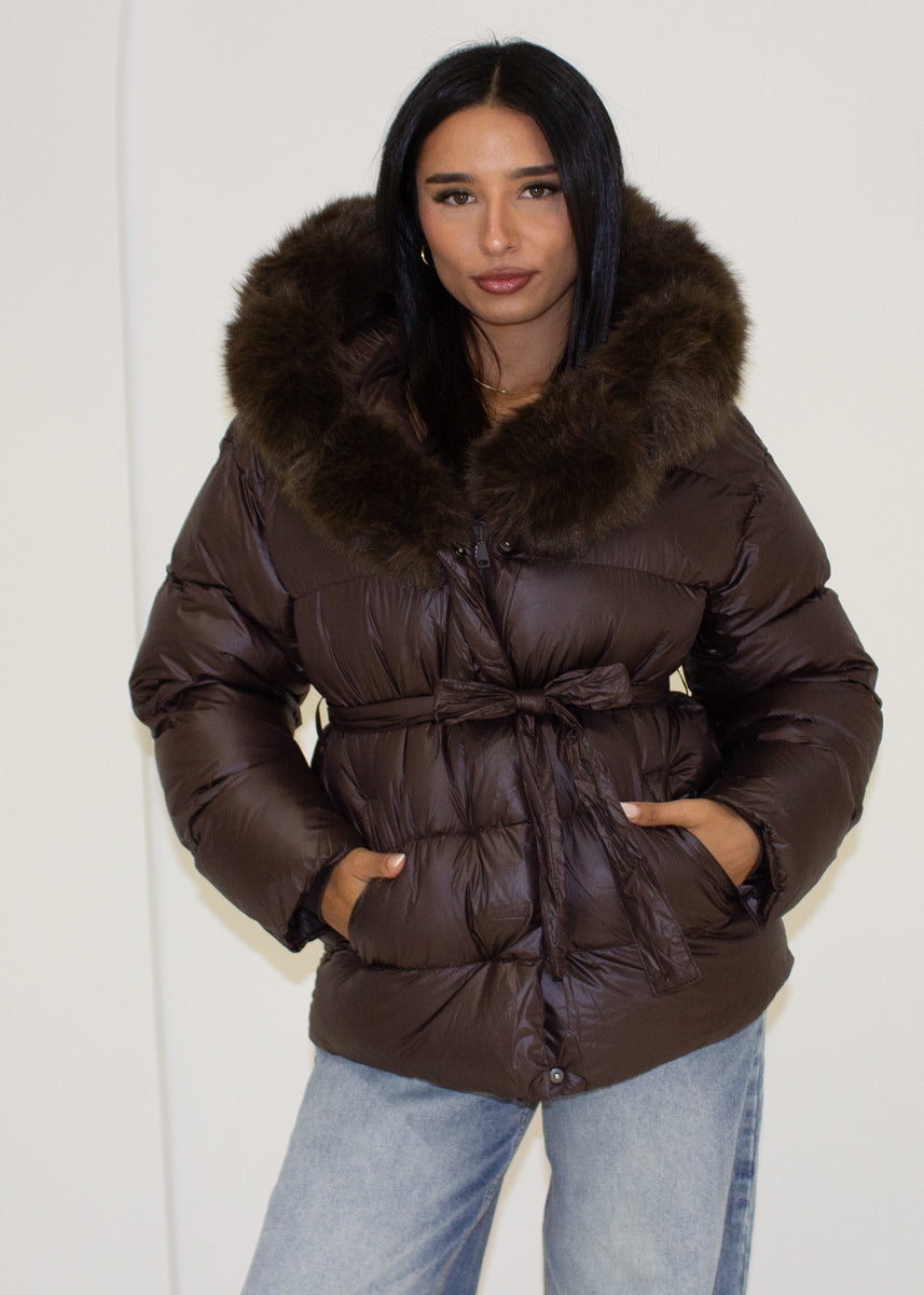 Steppjacke mit Kapuze & Bindegürtel