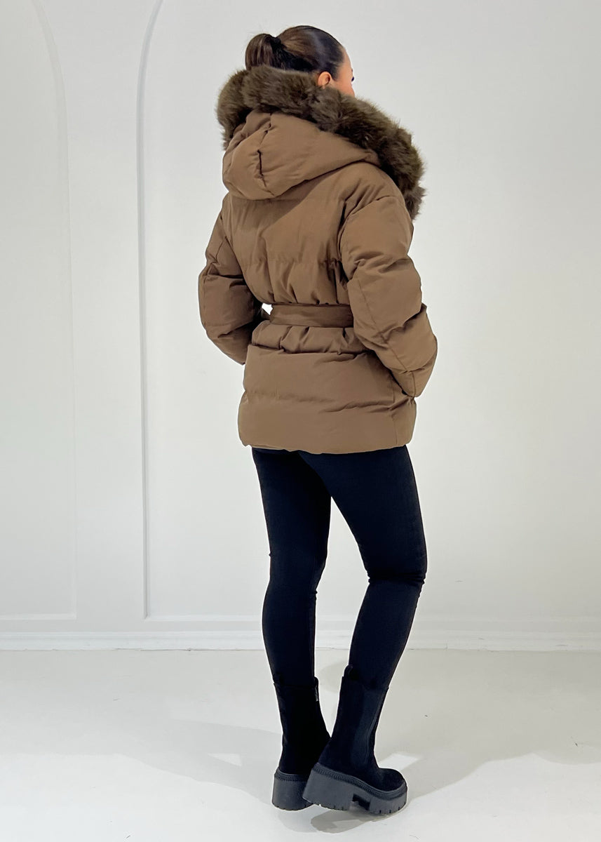 Steppjacke mit Kapuze & Bindegürtel