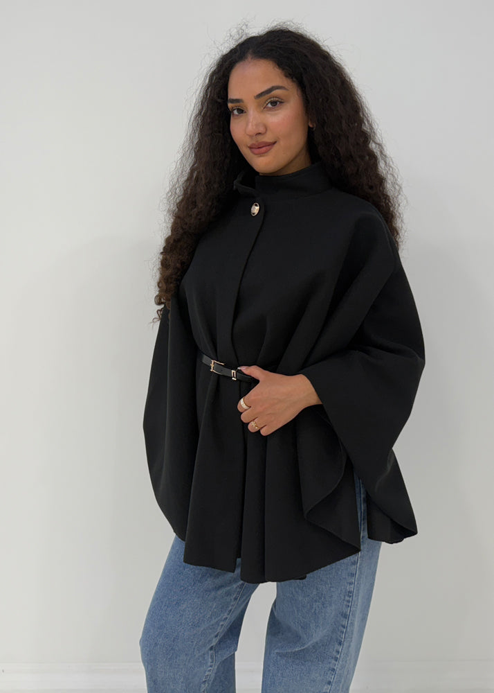 Kurzer Mantel mit Gürtel