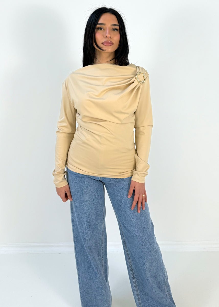 Langarmshirt mit Zierspange - NAHA
