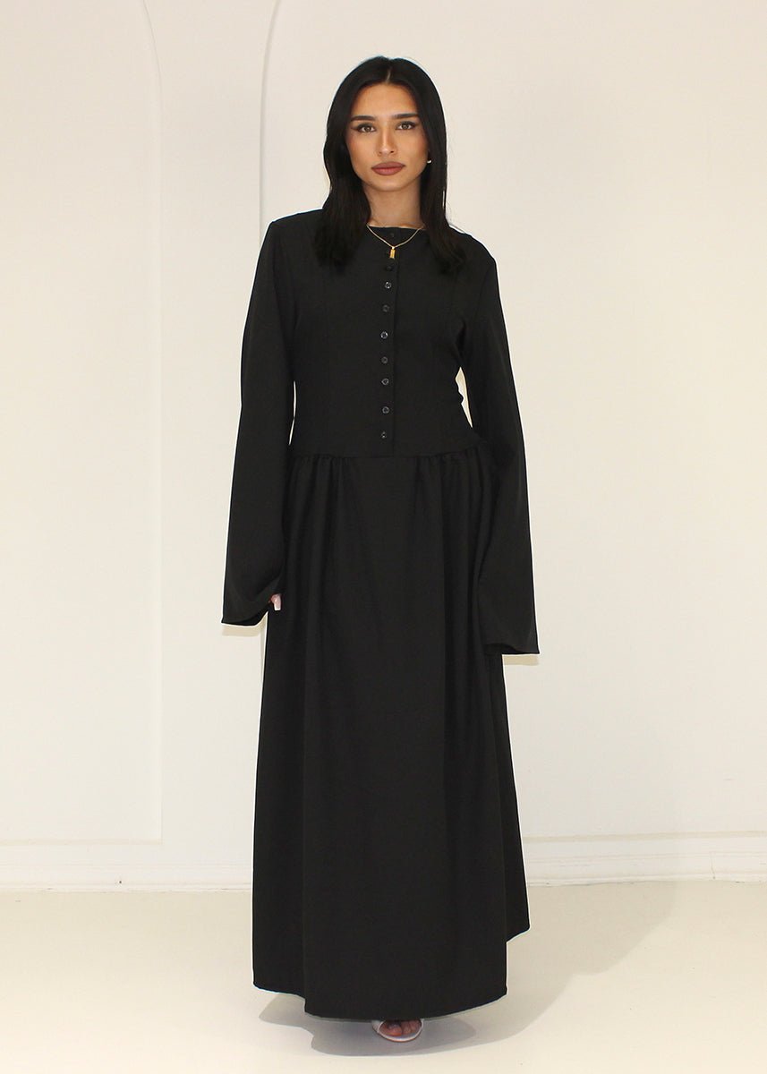 Maxikleid mit Knopfleiste und langen Ärmeln - NAHA
