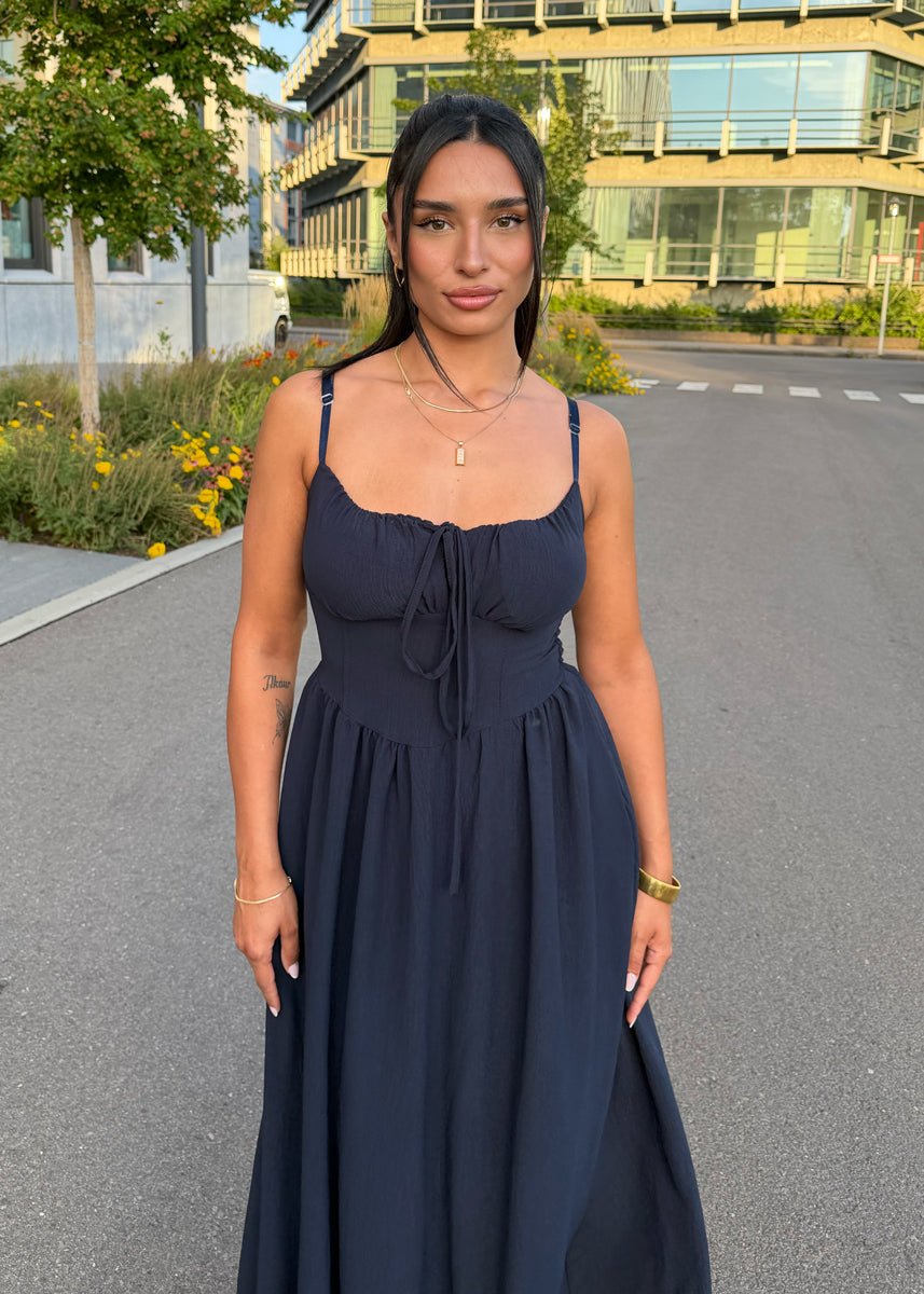 Maxikleid mit Schleife & Spaghettiträgern Dunkelblau - NAHA