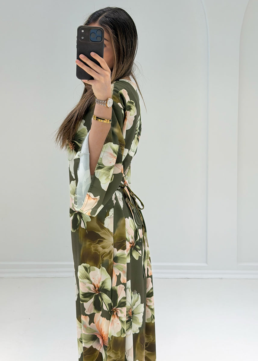 Maxikleid mit Blumenmuster & Bindeband