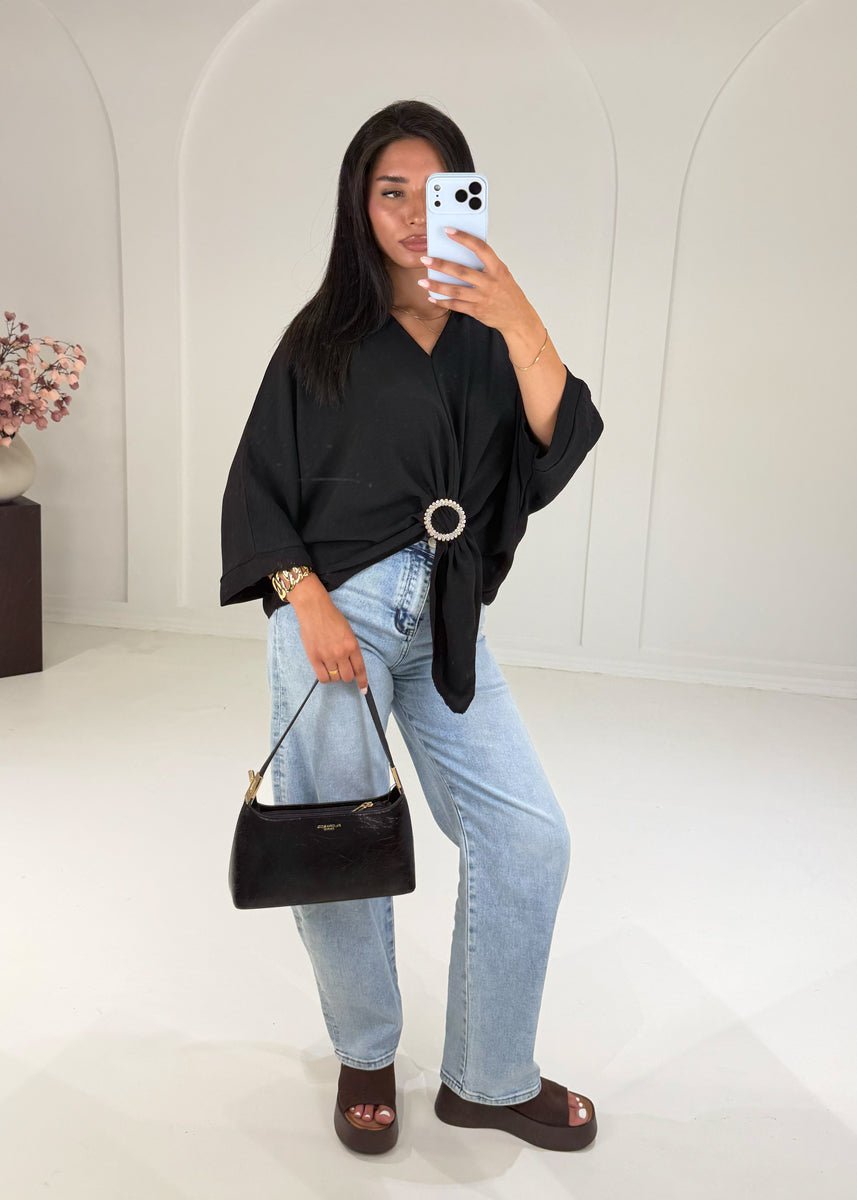 Oversize-Bluse mit Schmuckring-Detail Schwarz - NAHA