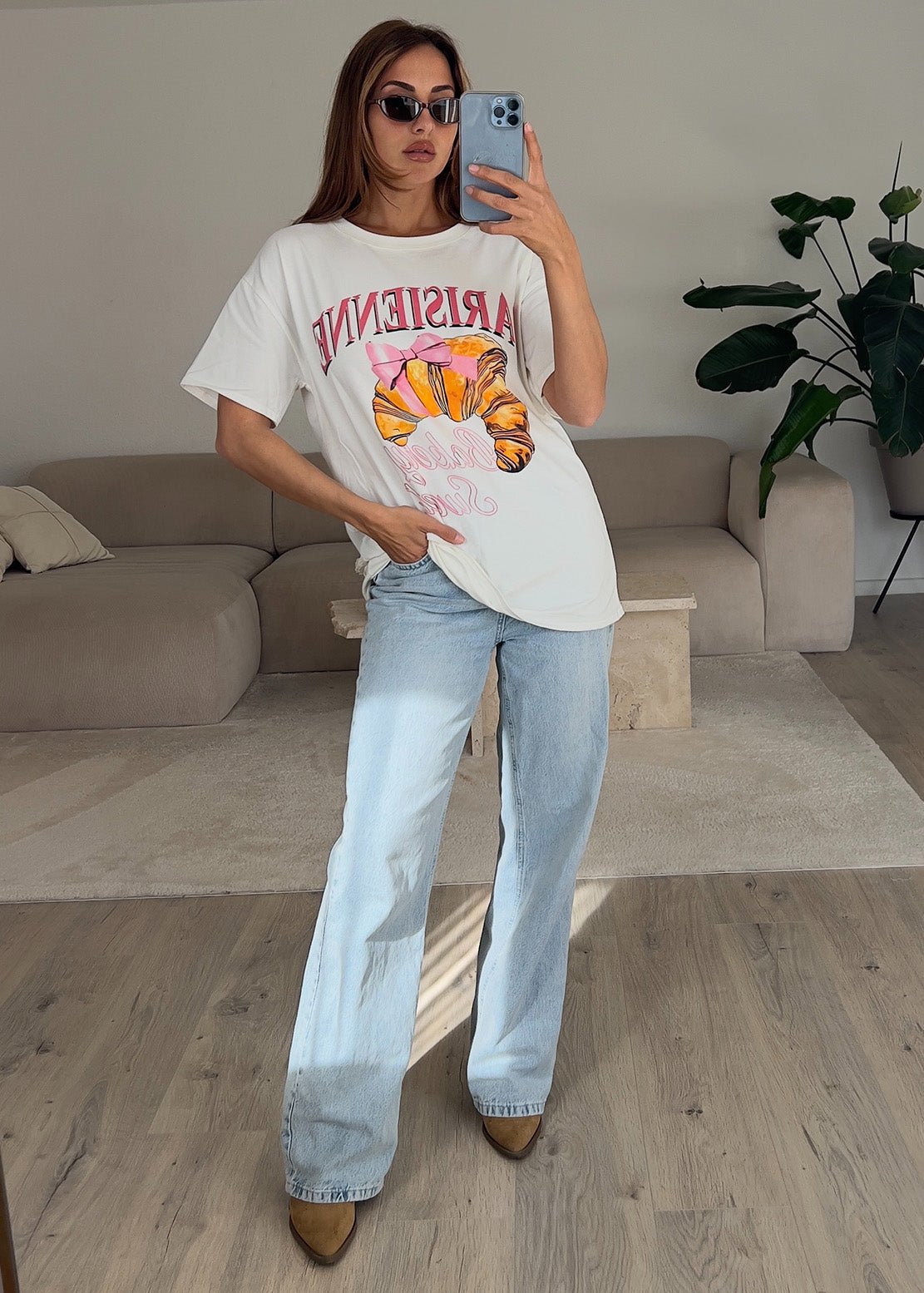 Oversize T-Shirt mit Croissant Print - NAHA