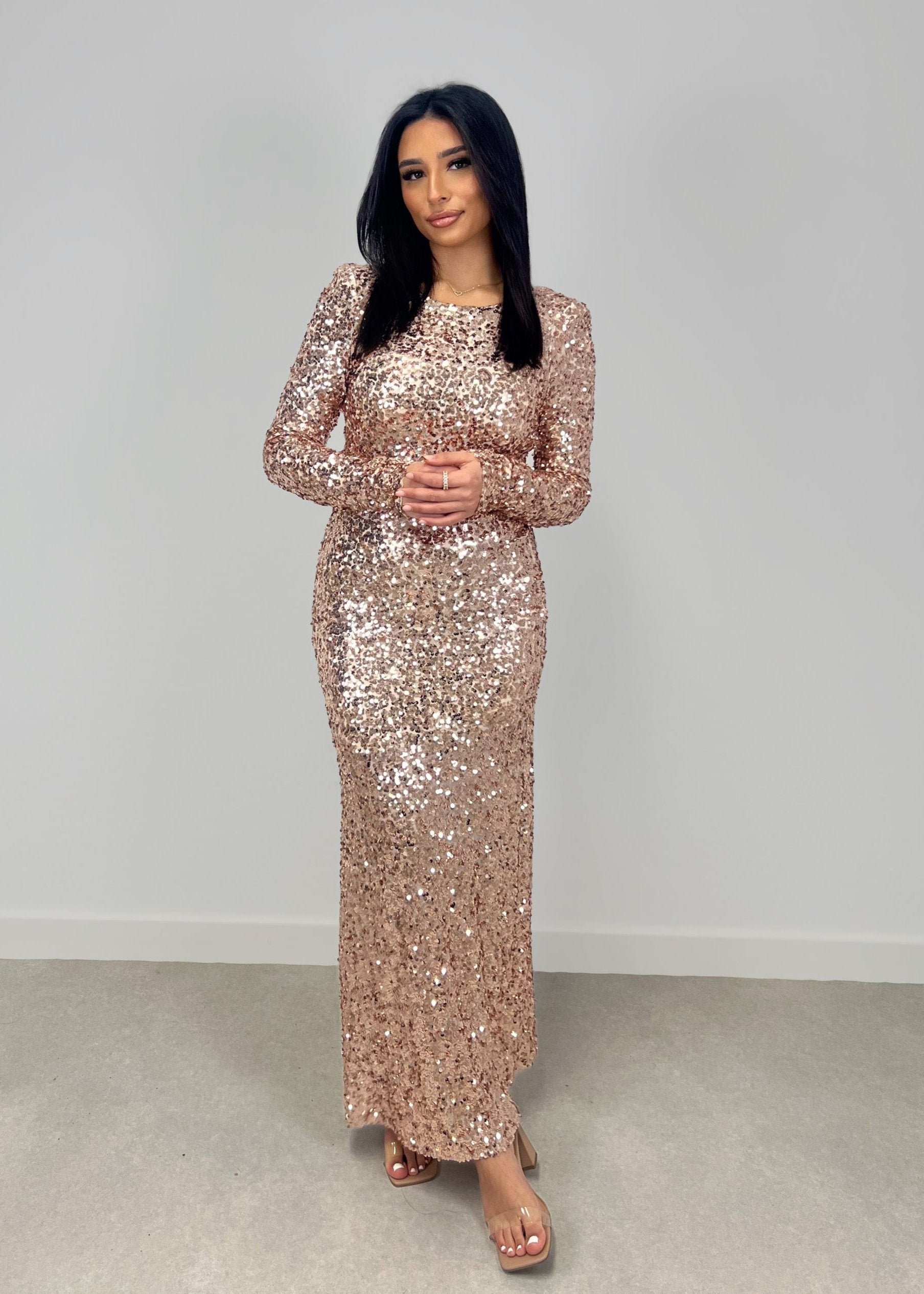 Langes Paillettenkleid