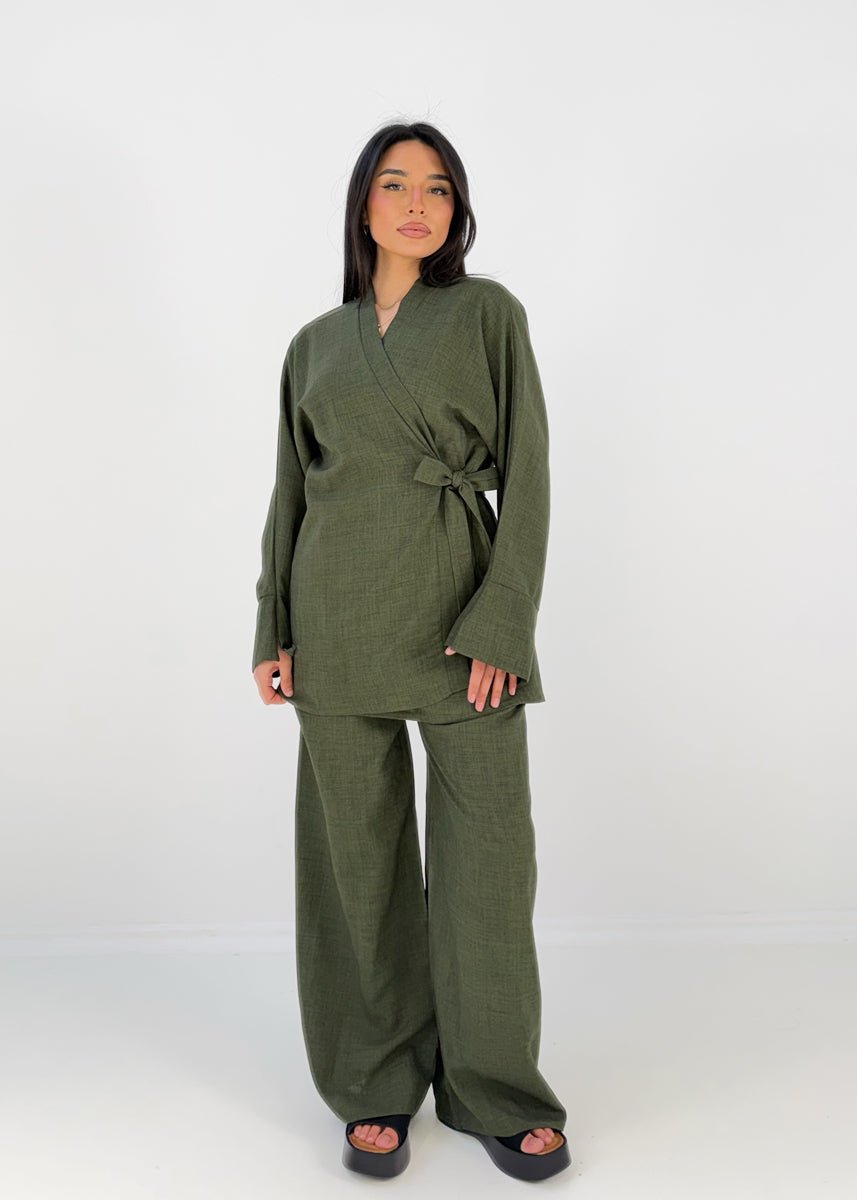 Set mit Wickeloberteil und weiter Hose - NAHA