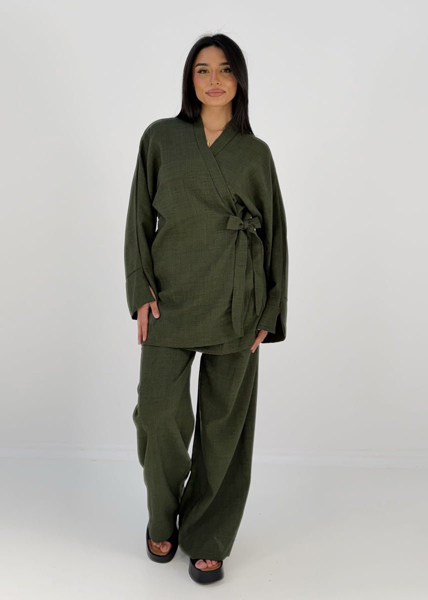 Set mit Wickeloberteil und weiter Hose - NAHA