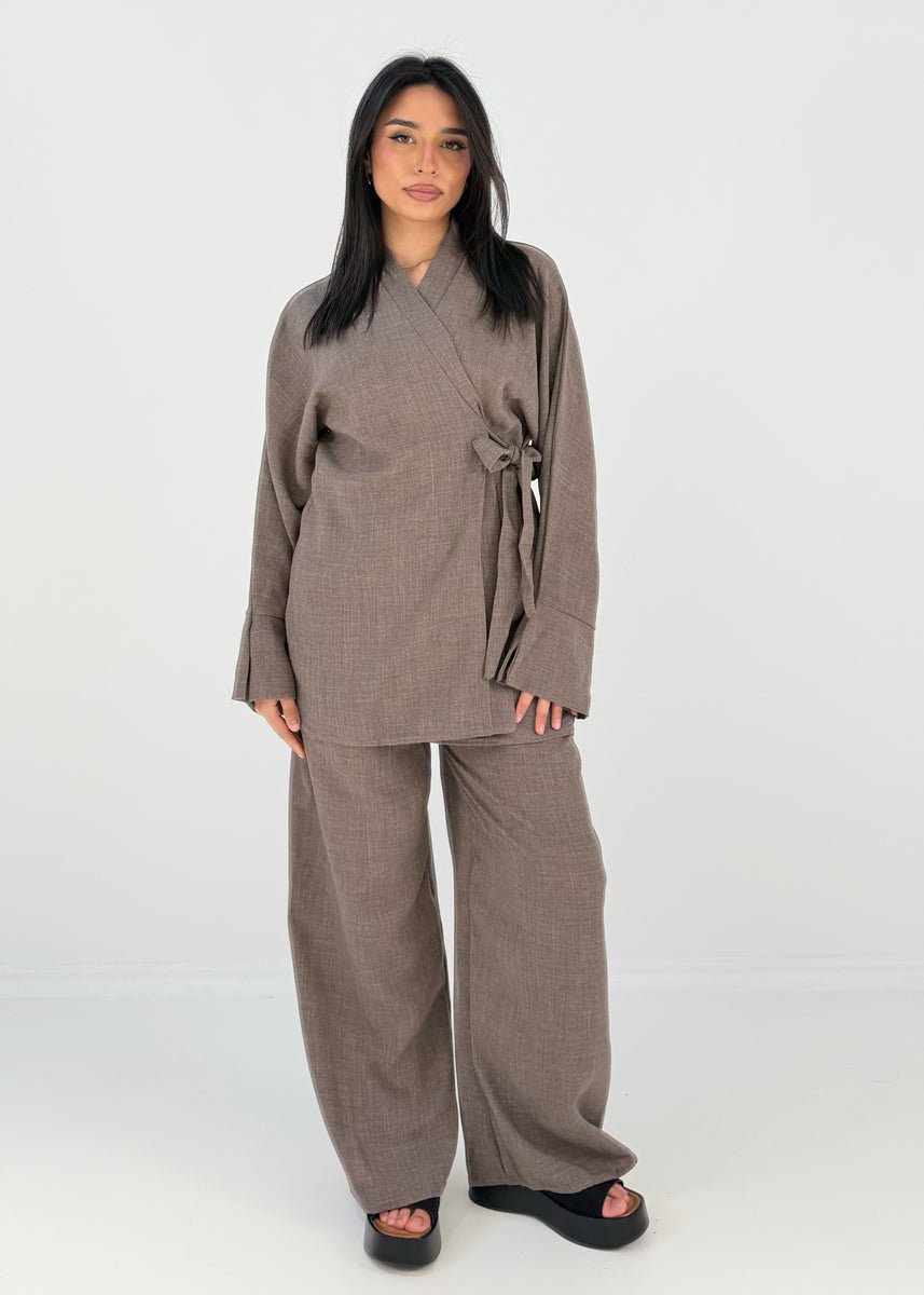Set mit Wickeloberteil und weiter Hose - NAHA