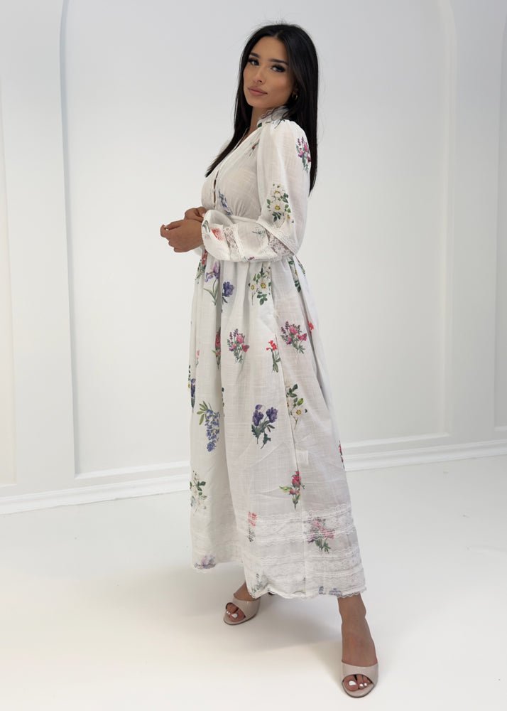 Spitzenkleid mit Blumenmuster - NAHA