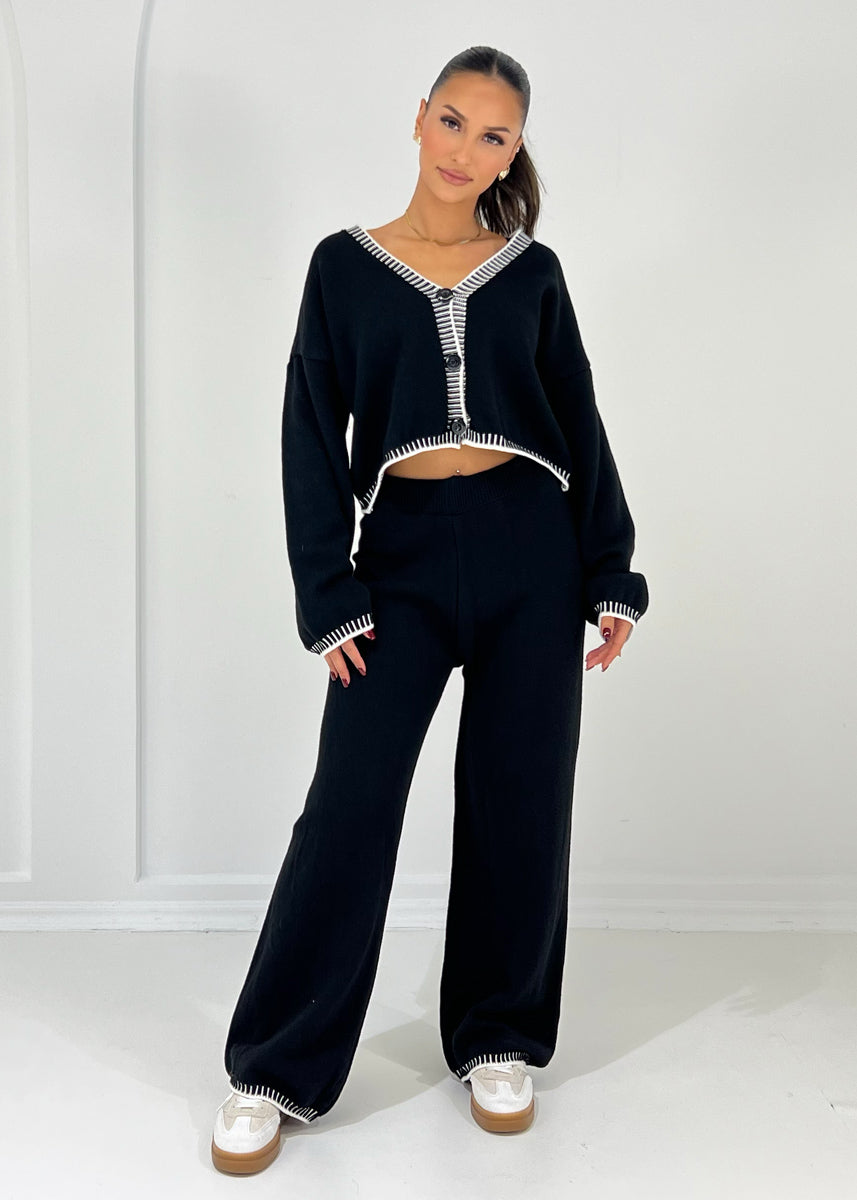 Strickset mit Knopfleiste