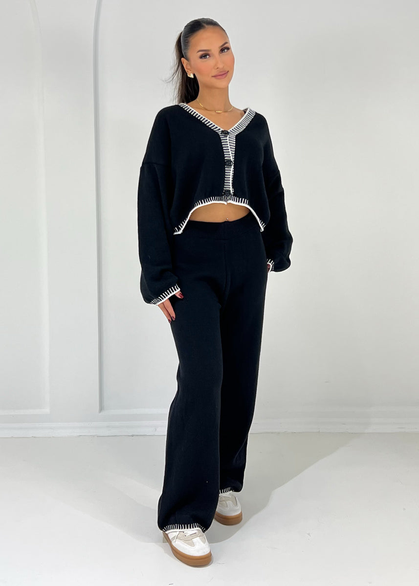 Strickset mit Knopfleiste