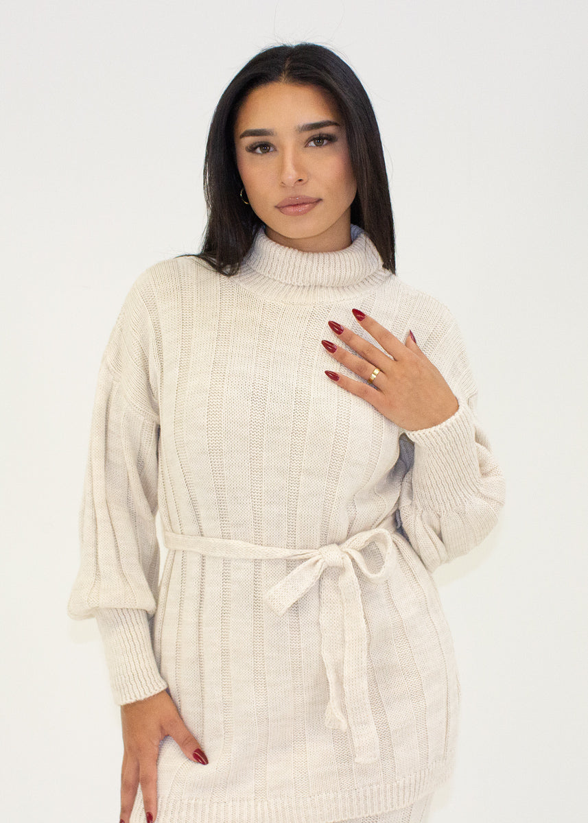 Strickset mit Rollkragen & Bindegürtel