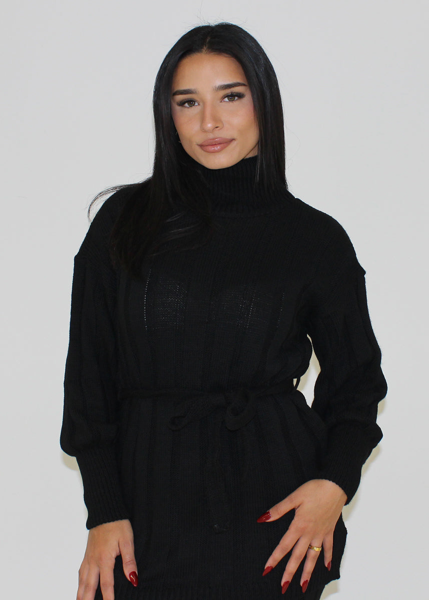 Strickset mit Rollkragen & Bindegürtel