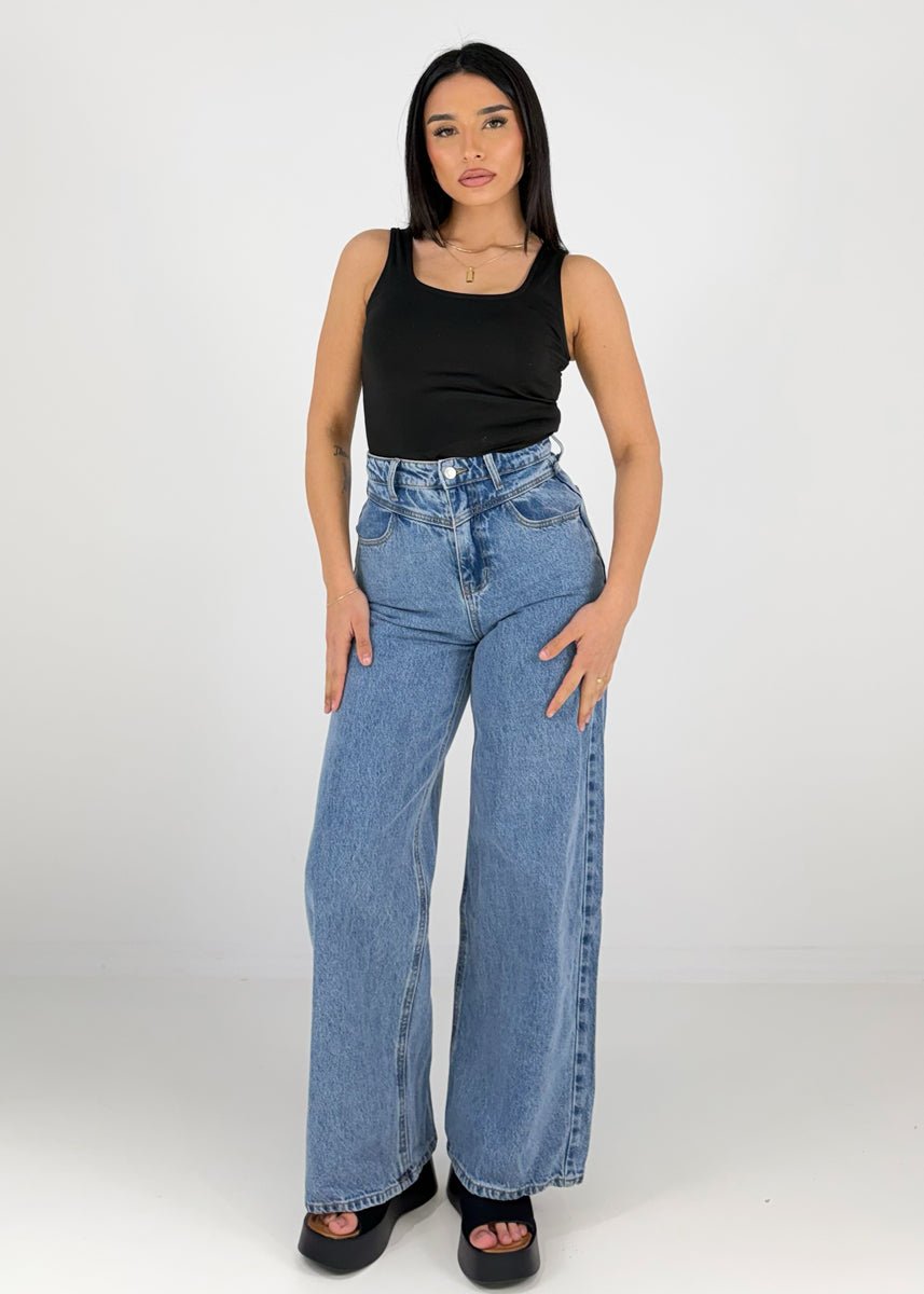 Wide Leg Jeans mit überkreuztem Bund - NAHA