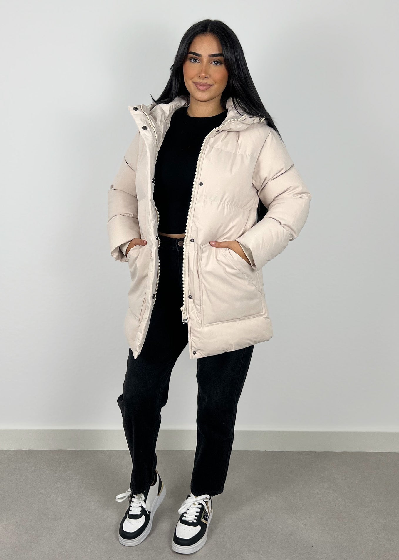 Winterjacke mit Kapuze - NAHA