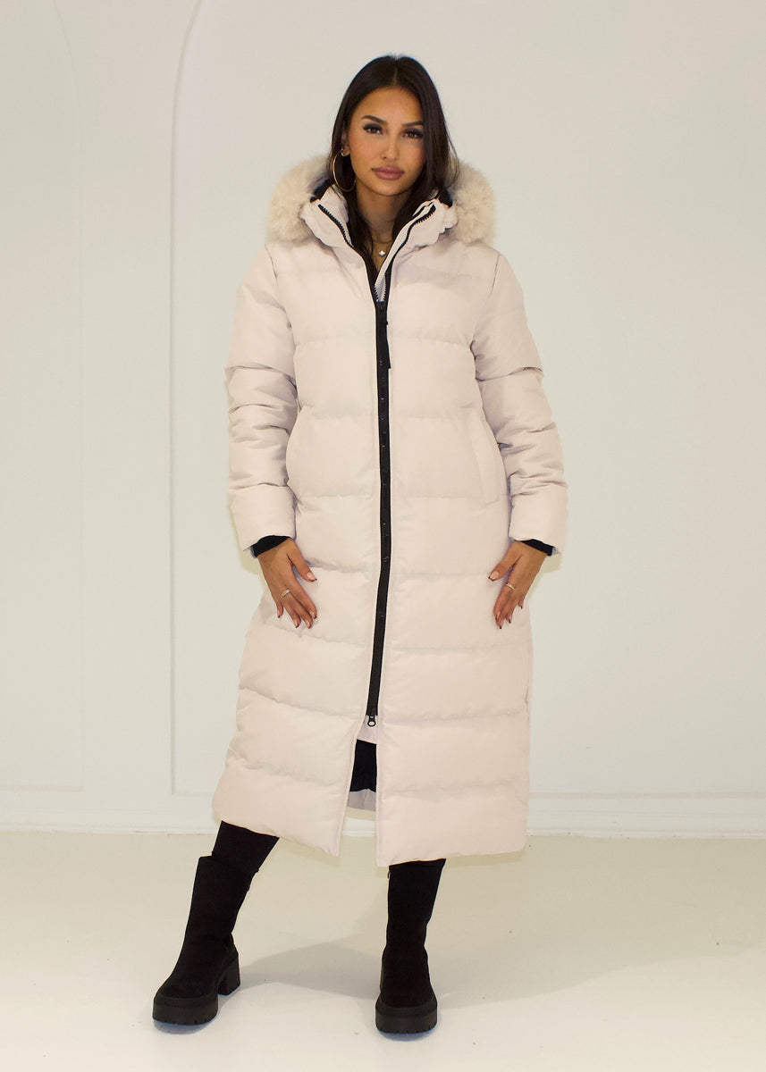 Langer Winterparka mit Fellkapuze