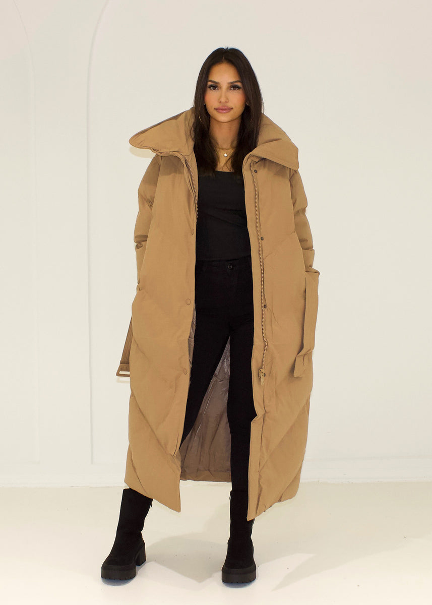 Steppmantel mit großem Kragen