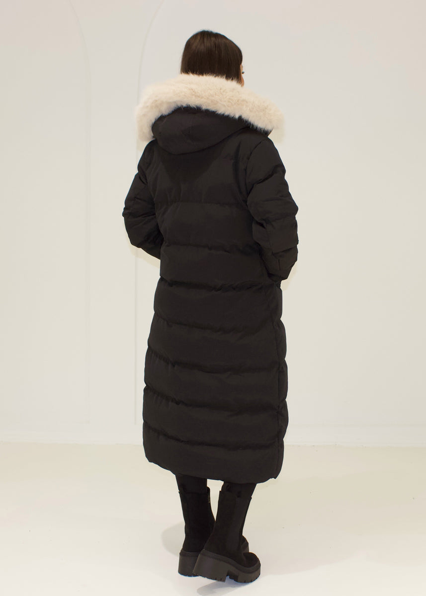 Langer Winterparka mit Fellkapuze
